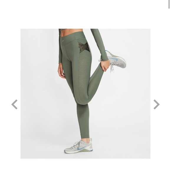 nike women's pro aeroadapt tights